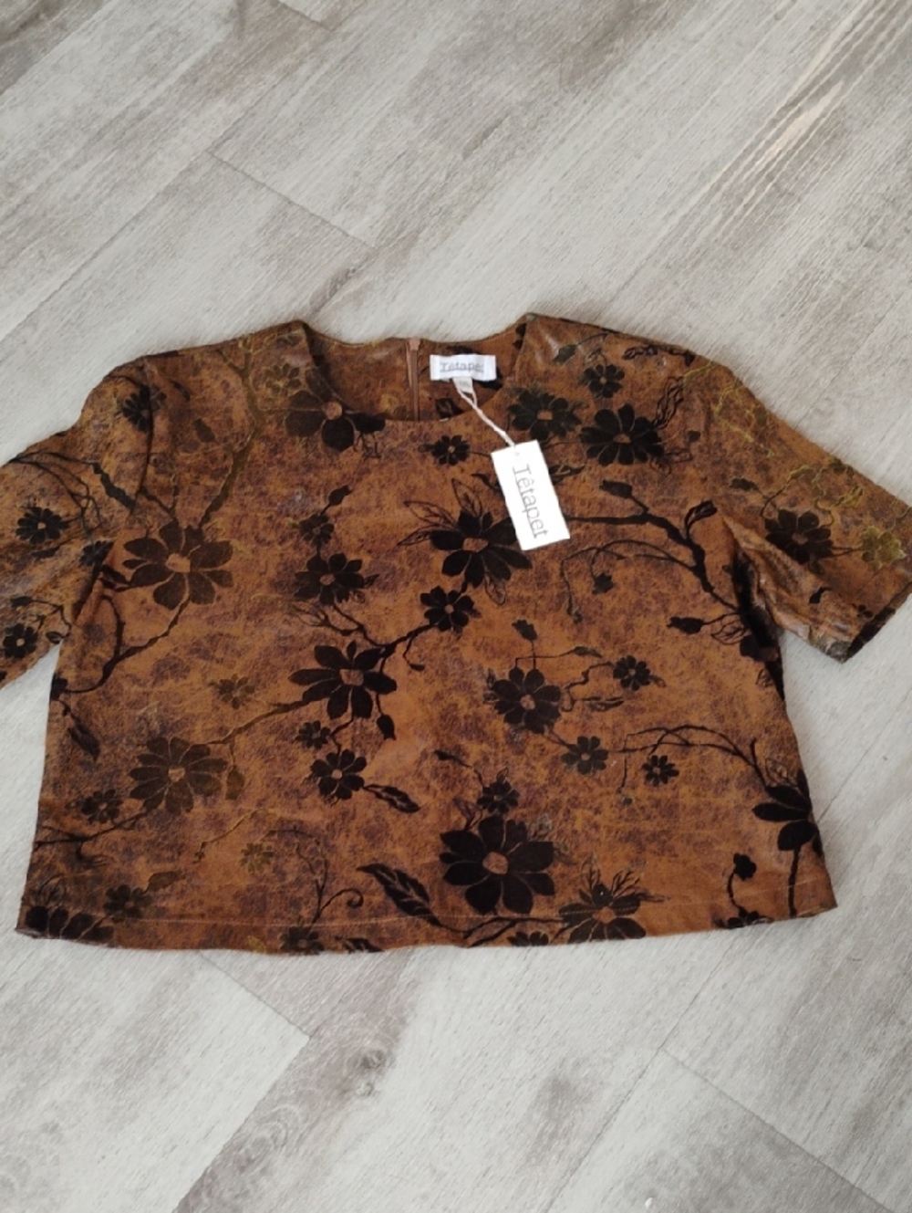 Brown Floral Velvet Faux Leather Distressed Crop Top🤎✨